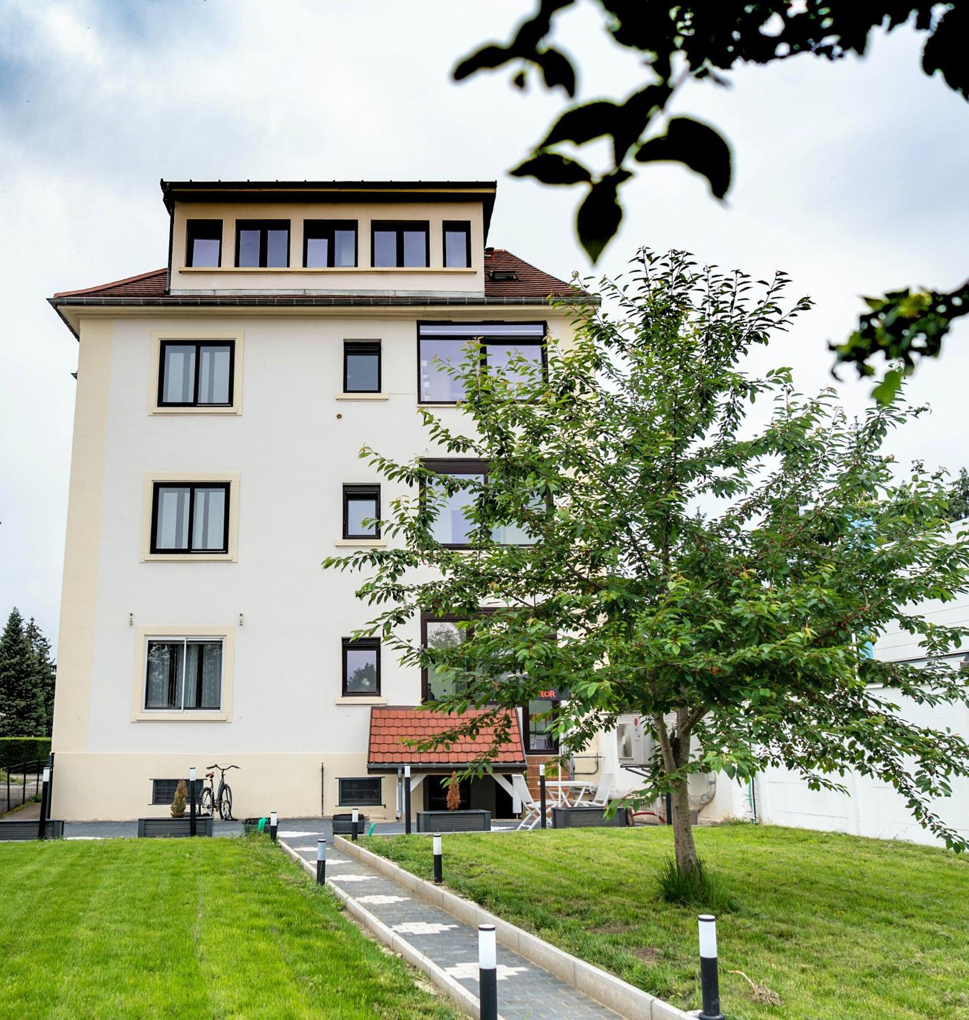 Bel Ami 01 - Turquoise & Or - Moderne Chic - Centre Ville - Acces Jardin - Clim - Wifi - Parking - Localisation Ideale Schiltigheim Exterior foto